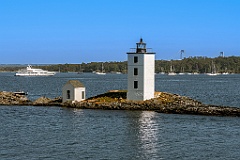 Duth Island Lighthouse in Rhode Island